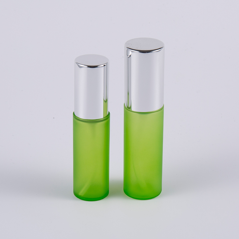 Botella de loción de pared gruesa redonda PET PETG de escarcha verde 20 ml 30 ml con bomba
