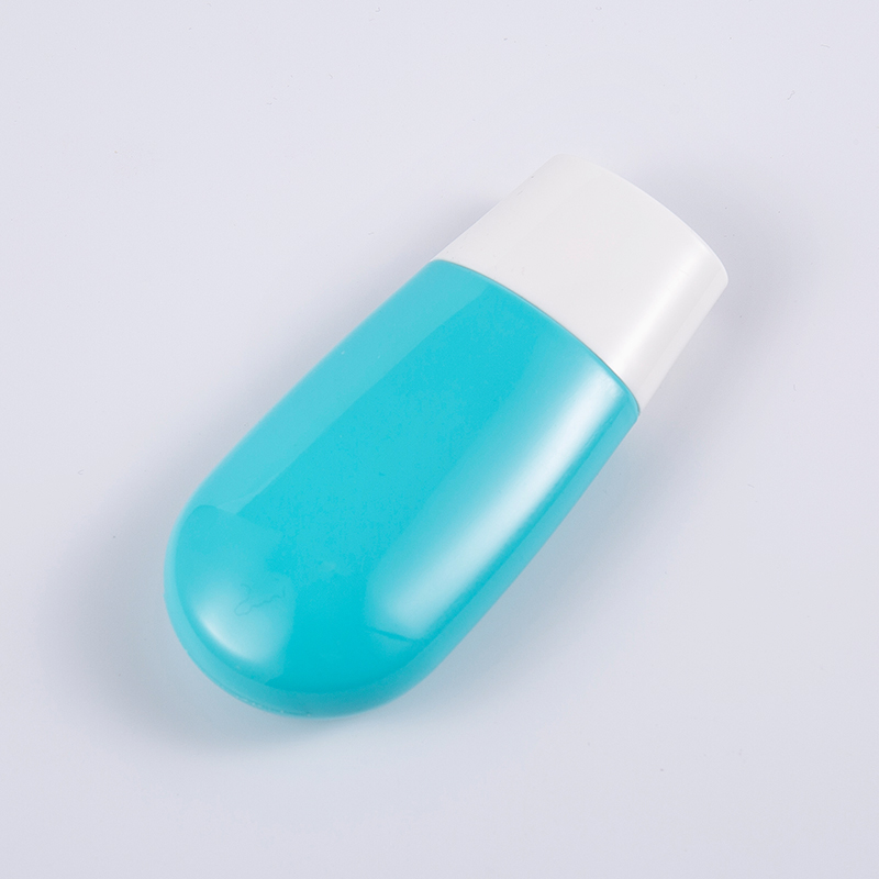 Botella de protección solar de PE azul premium esencial para viajes ecológica de 30 ml y 50 ml Botella de protección solar de PE azul premium esencial para viajes ecológica de 30 ml y 50 ml