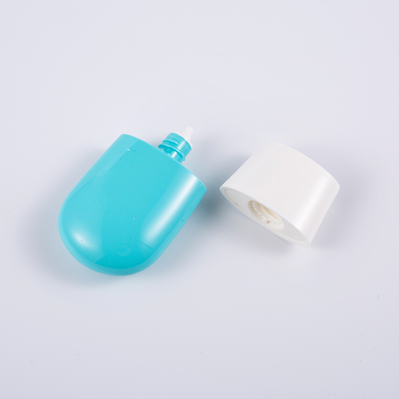 Botella de protección solar de PE azul premium esencial para viajes ecológica de 30 ml y 50 ml Botella de protección solar de PE azul premium esencial para viajes ecológica de 30 ml y 50 ml