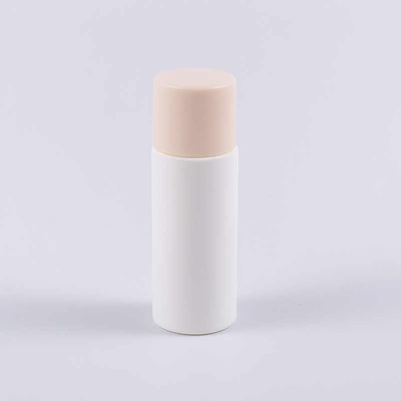 Botella de loción suavizante de PE de 10 ml con tapa abatible Envase cosmético de tamaño de viaje compacto para cuidado de la piel y tóner