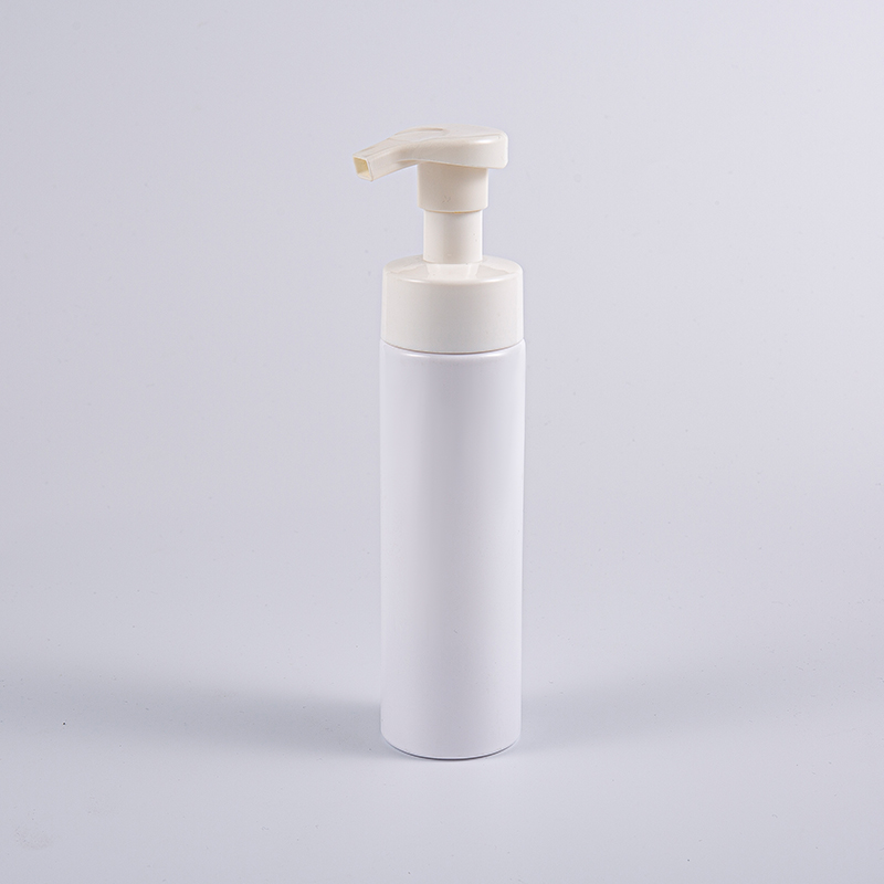 El envase portátil diseñó la botella de limpieza redonda de la bomba de la espuma 200ml